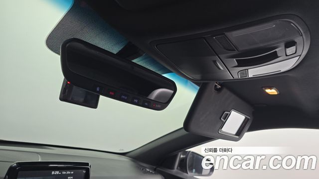 Hyundai Veloster 2019 — photo 25