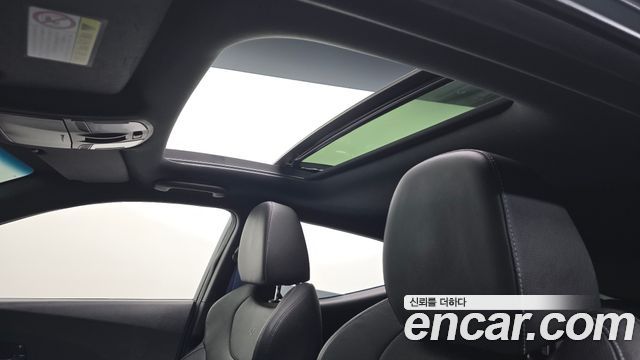 Hyundai Veloster 2019 — photo 26
