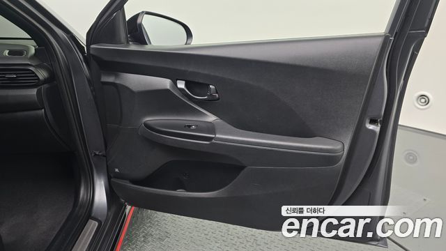 Hyundai Veloster 2019 — photo 15