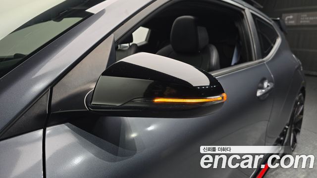 Hyundai Veloster 2019 — photo 30