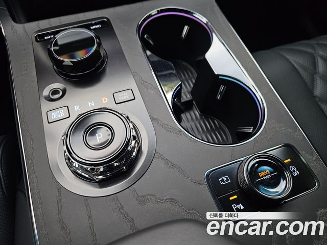 Genesis GV80 2025 — photo 8
