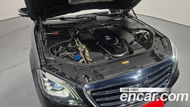 Mercedes-Benz S-Class 2019 — photo 6