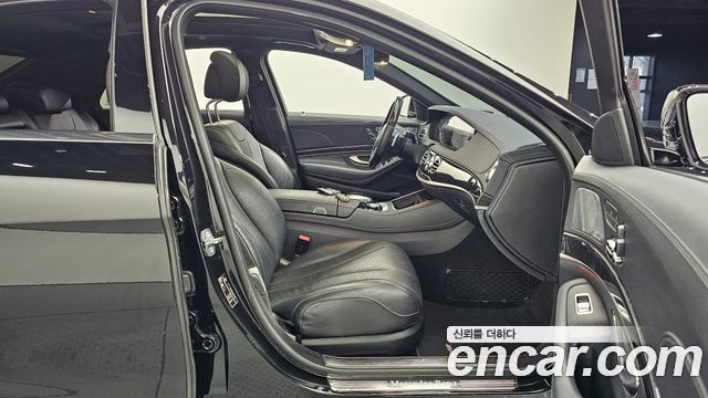 Mercedes-Benz S-Class 2019 — photo 17