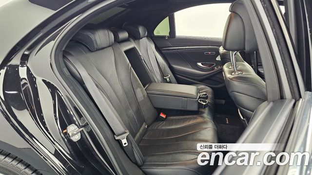 Mercedes-Benz S-Class 2019 — photo 16