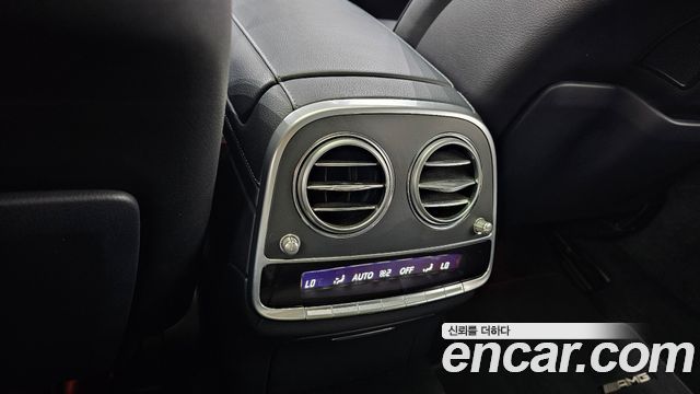 Mercedes-Benz S-Class 2019 — photo 32