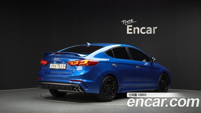 Hyundai AVANTE 2018 — photo 2