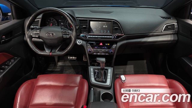 Hyundai AVANTE 2018 — photo 7