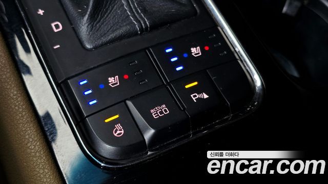 Kia Canival 2016 — photo 22