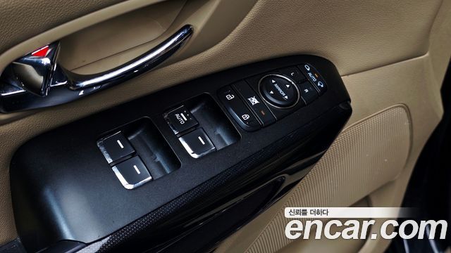 Kia Canival 2016 — photo 26