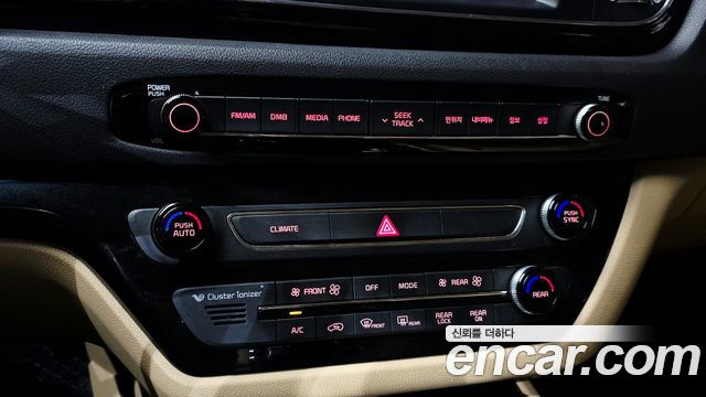 Kia Canival 2016 — photo 31