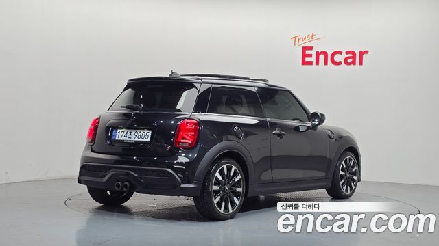 Mini Cooper 2023 — photo 2