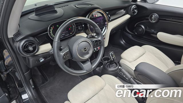 Mini Cooper 2023 — photo 7