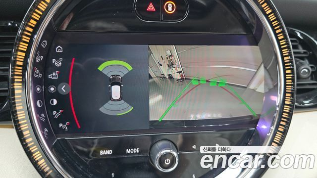 Mini Cooper 2023 — photo 14