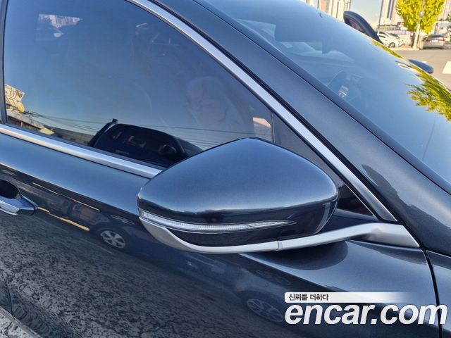 Hyundai Grandeur 2019 — photo 16
