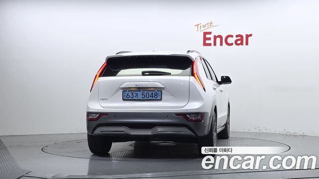 Kia Niro 2023 — photo 4