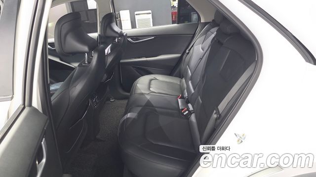 Kia Niro 2023 — photo 11