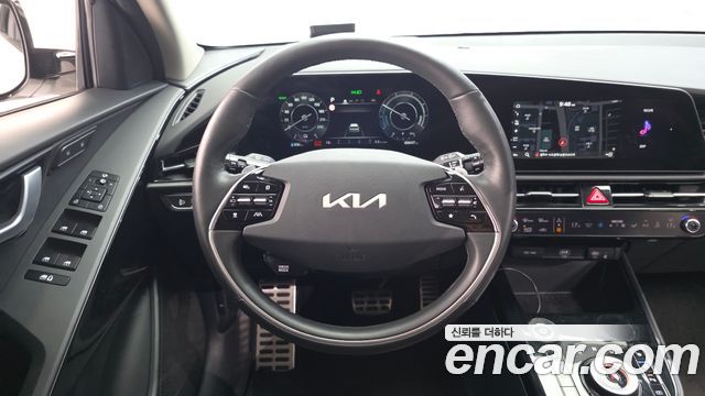 Kia Niro 2023 — photo 13