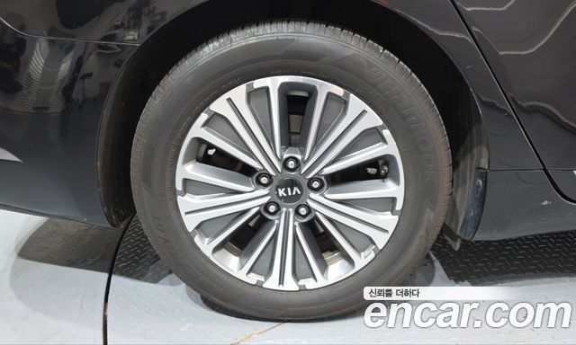 Kia K7 2017 — photo 5