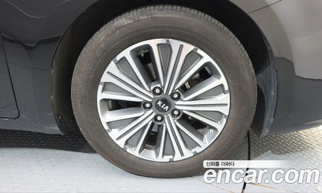 Kia K7 2017 — photo 7