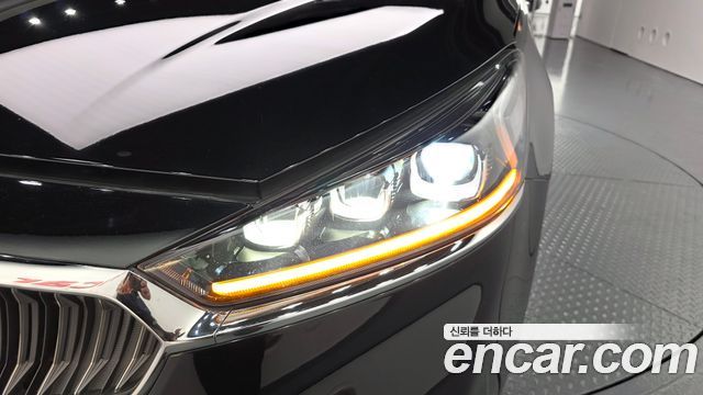 Kia K7 2017 — photo 8