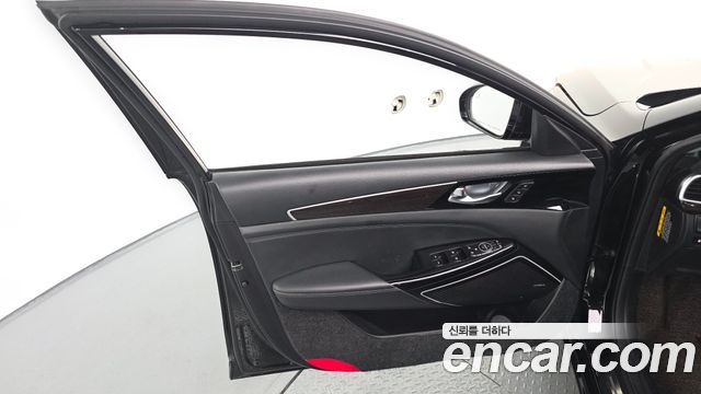 Kia K7 2017 — photo 14