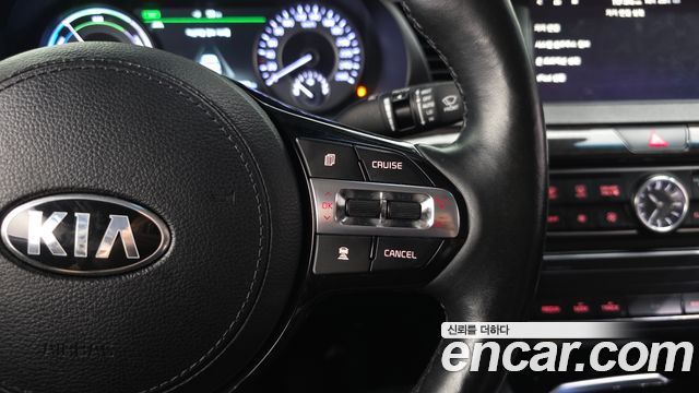 Kia K7 2017 — photo 33