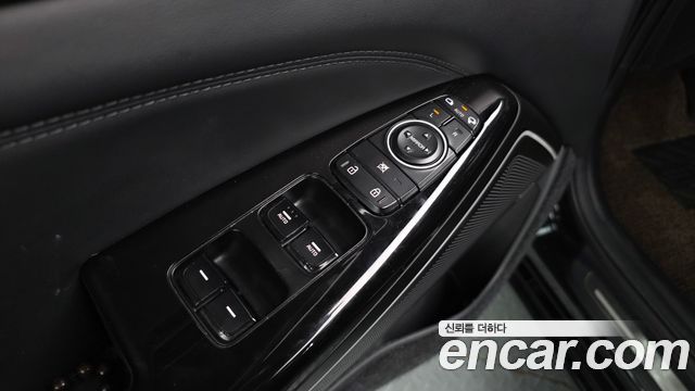 Kia K7 2017 — photo 40