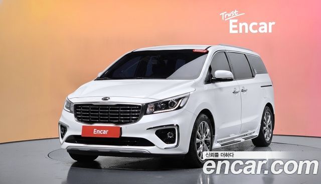 Kia Canival 2019 — photo 1