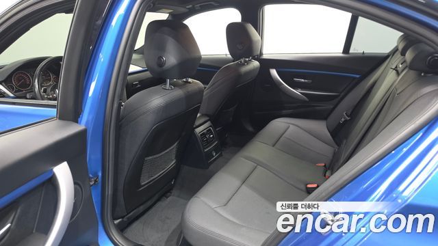 BMW 3-Series 2017 — photo 12