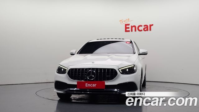 Mercedes-Benz E-Class 2021 — photo 3