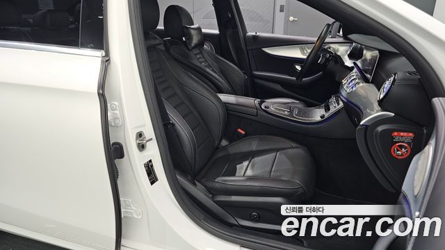 Mercedes-Benz E-Class 2021 — photo 12
