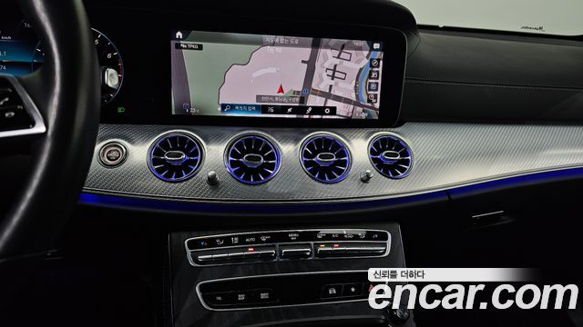 Mercedes-Benz E-Class 2021 — photo 15