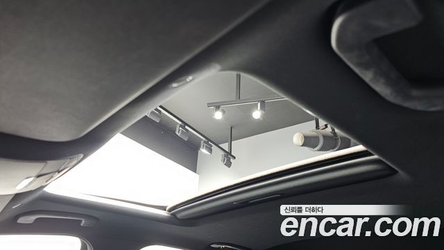 Mercedes-Benz E-Class 2021 — photo 18