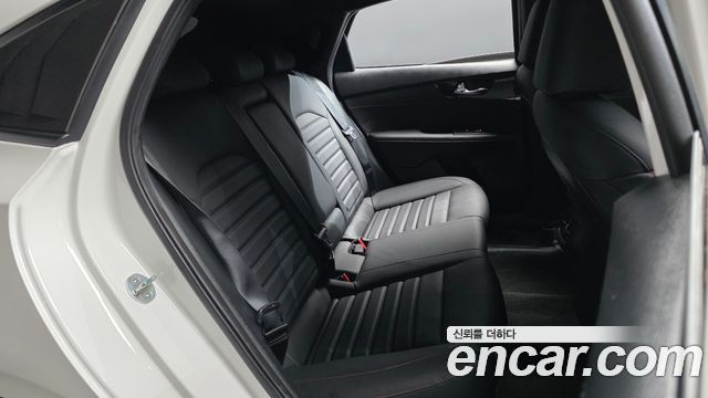 Kia K3 2022 — photo 17