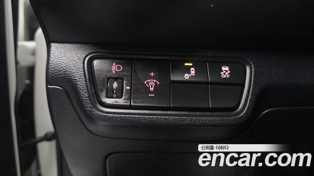 Kia K3 2022 — photo 24