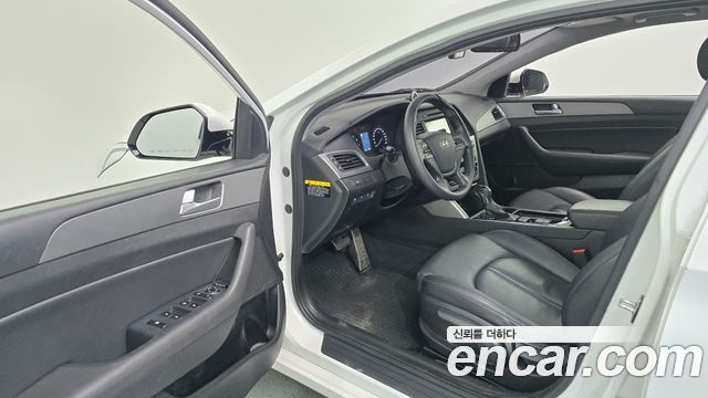 Hyundai Sonata 2016 — photo 10