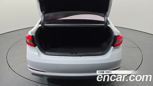 Hyundai Sonata 2016 — photo 17