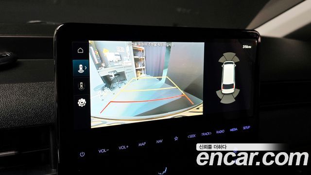 Hyundai Staria 2025 — photo 19