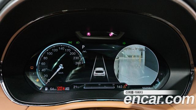 Genesis GV70 2021 — photo 11