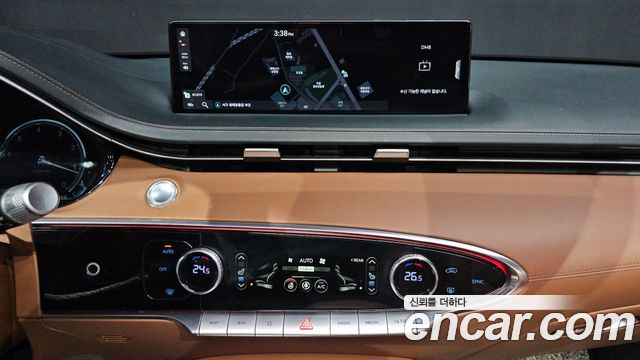 Genesis GV70 2021 — photo 18