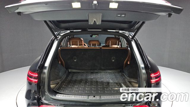 Genesis GV70 2021 — photo 21