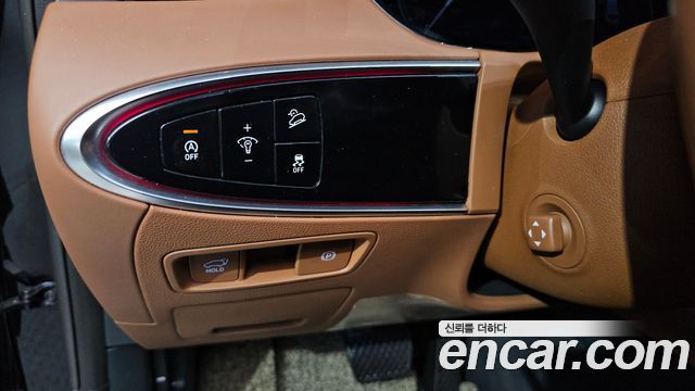 Genesis GV70 2021 — photo 25