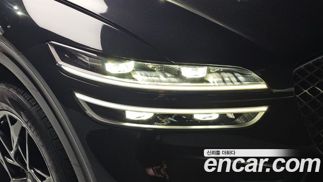 Genesis GV70 2021 — photo 8