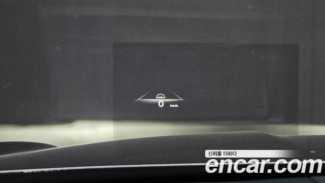 Genesis GV70 2021 — photo 30