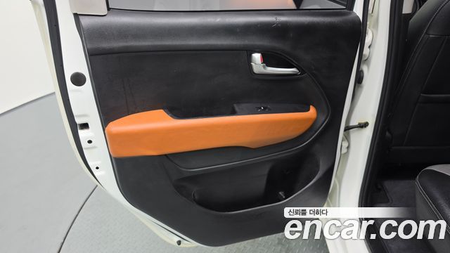 Kia RAY 2022 — photo 15