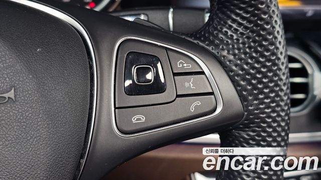 Mercedes-Benz E-Class 2017 — photo 21