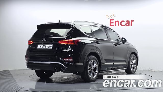 Hyundai Santafe 2019 — photo 2