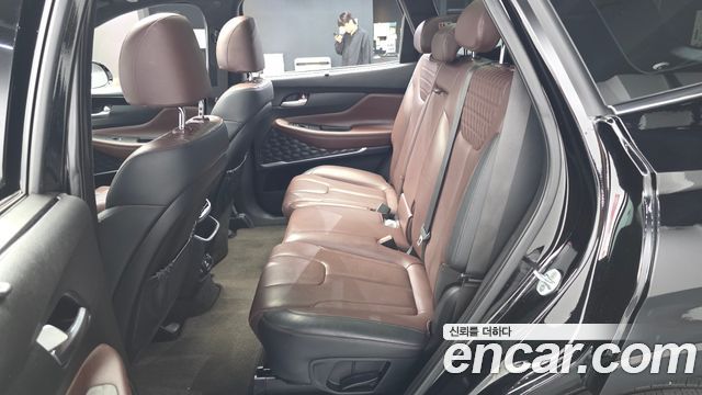 Hyundai Santafe 2019 — photo 17