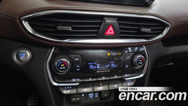 Hyundai Santafe 2019 — photo 24