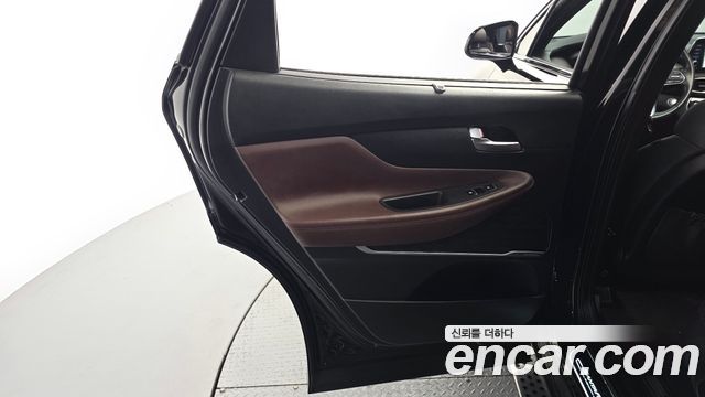 Hyundai Santafe 2019 — photo 15
